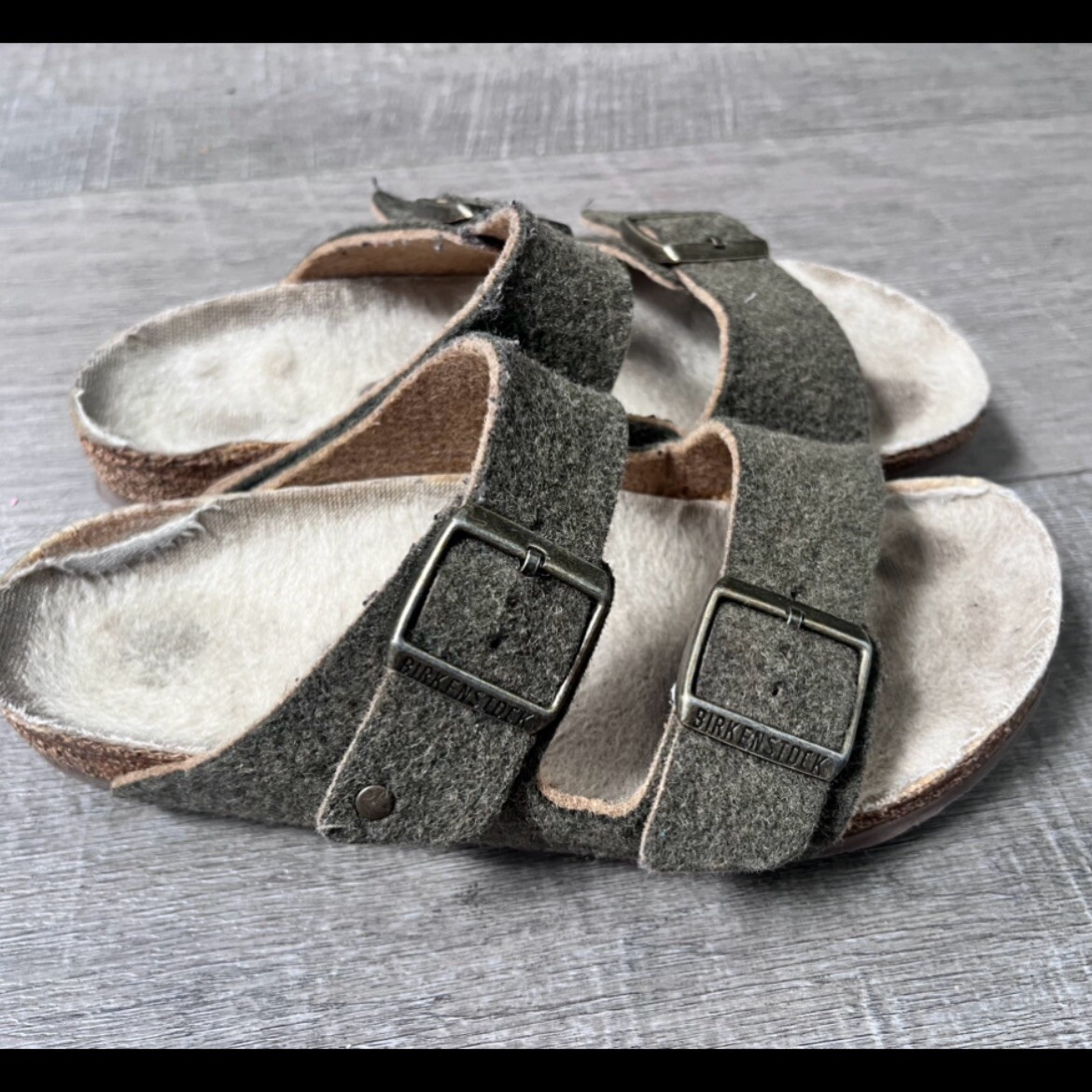 Birkenstock Arizona Khaki Wool Happy Lamb Unisex Sandals 37  display picture 2