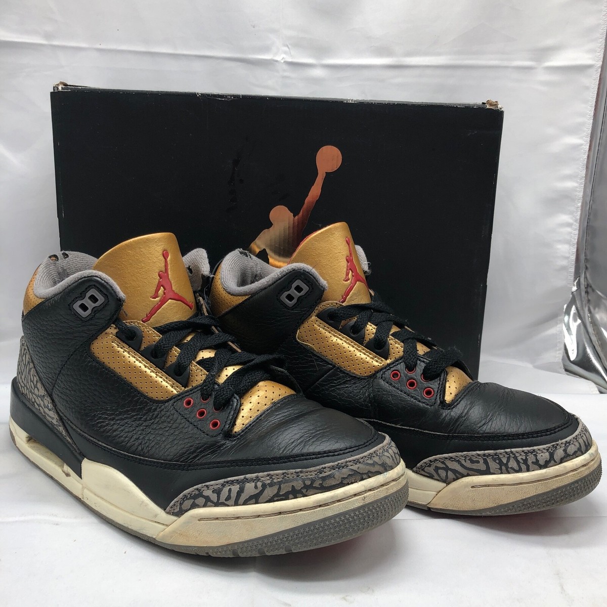 靴 Nike Air Jordan 3 Retro Black/Gold Nike Air Jordan 3 Retro Black Gold Cement 2022 Size 9.5M 11W