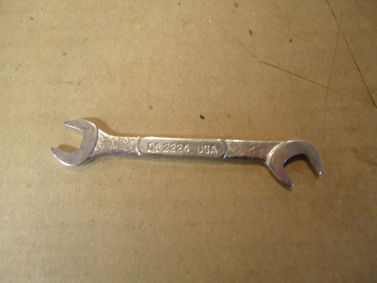 Vintage Snap On DS2224 11/32” - 3/8” Offset Open End Ignition