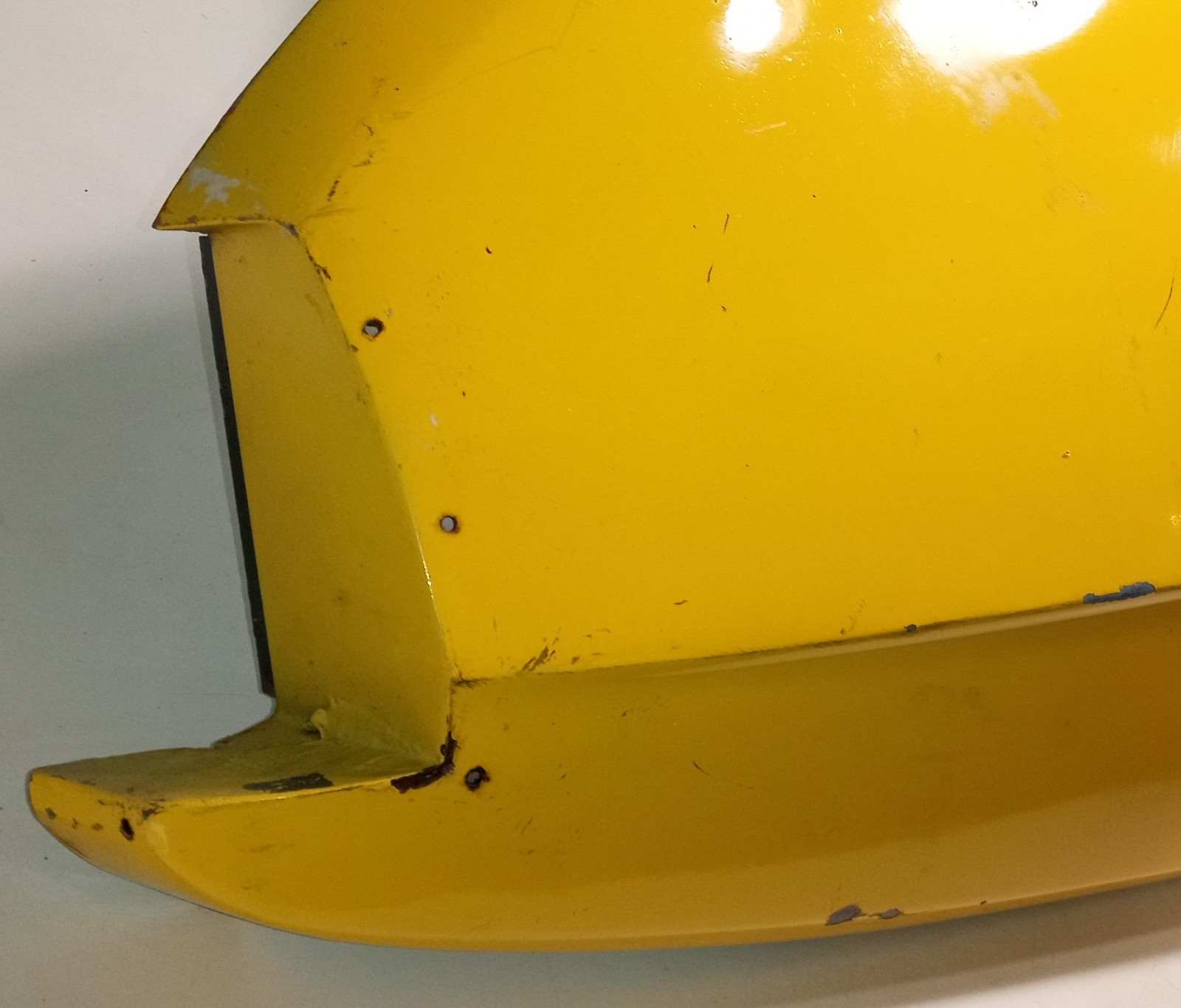 Ferrari 308 GT4 Dino Front Fender Section_Right Side_40403602_40213407