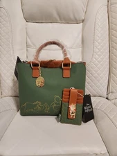Loungefly Disney Winnie the Pooh Minimalist Handbag & Cardholder