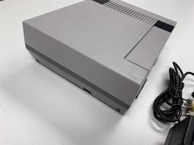 Nintendo NES Console Bundle Excellent Refurbished OEM Controller