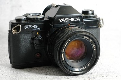 Yashica FX-D | neues Kameraleder | mit Yashica ML 50mm / 1.7 | guter Zustand