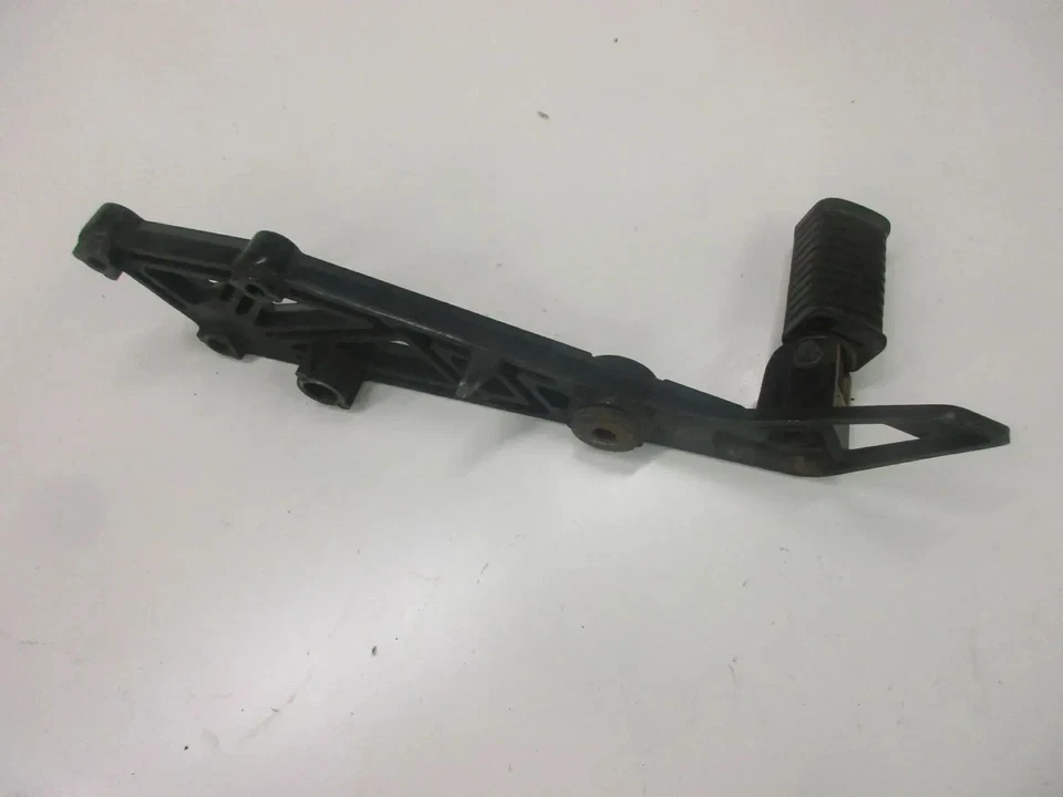 Soporte de reposapiés (1) para Kawasaki GPZ 305 EX305A, reposapiés derecho, puen - Imagen 3 de 4