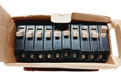 #ad 10 New Eaton 15 Amp Circuit Breaker 120 240 VAC Single Pole CH115 LOT OF 10 $44.99