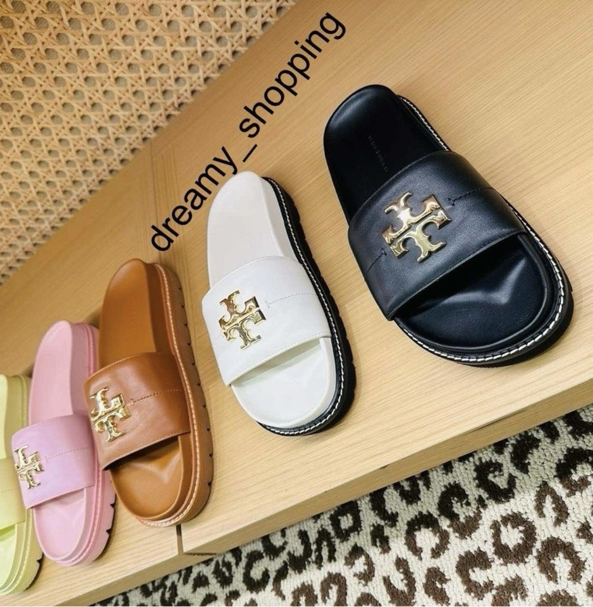 NIB Tory Burch Black Everly Anatomic Lug Slide Sandals Leather