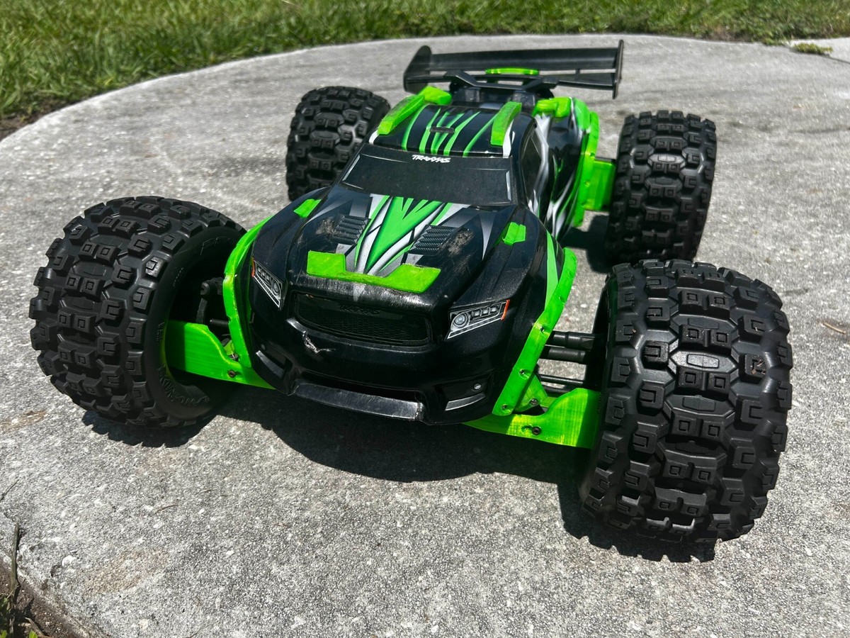 Traxxas Sledge Front Mud Guards (Sets of 2)