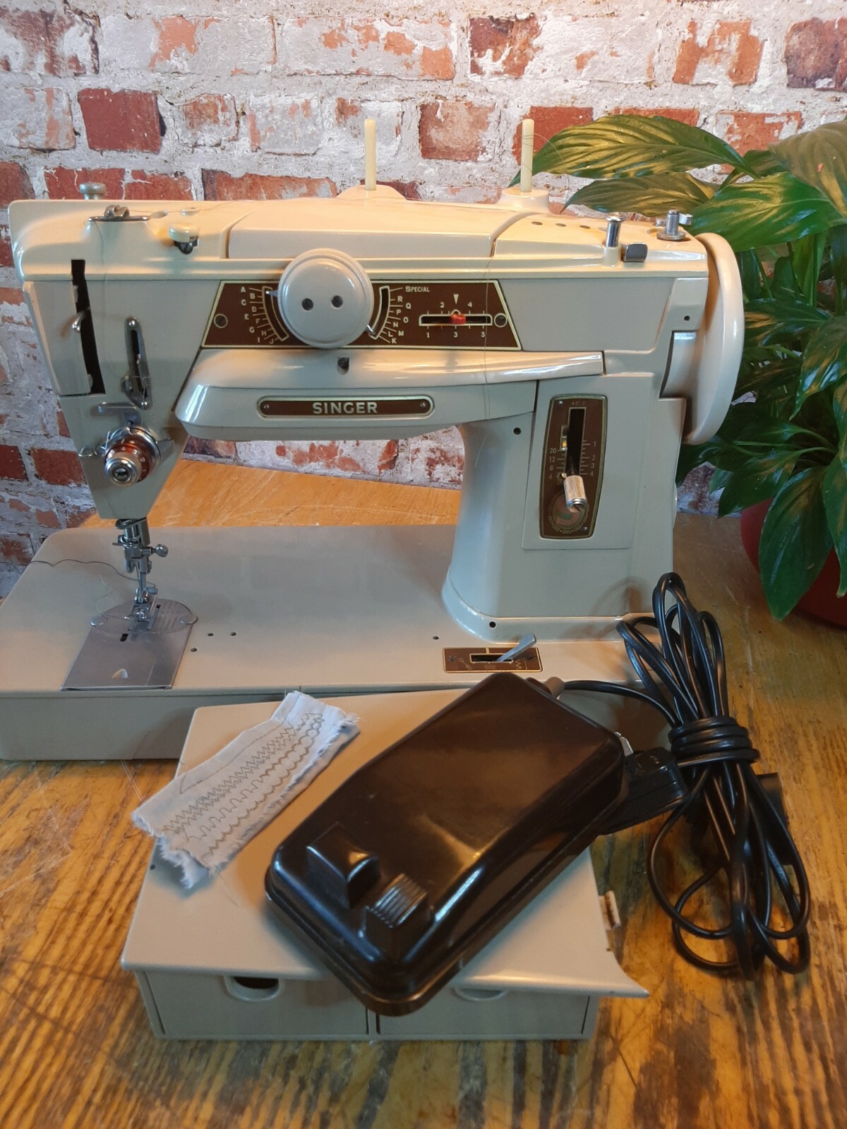 Singer 401 d’occasion Plus que 3 à 70