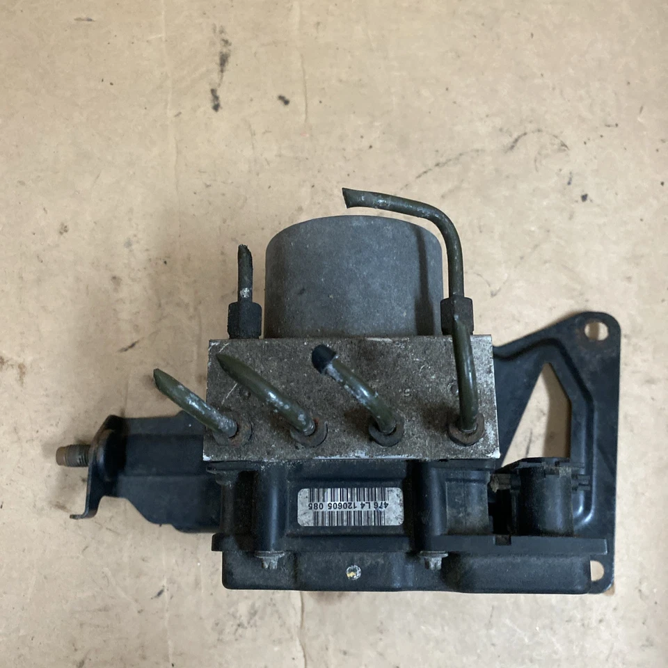 Bomba de freno antibloqueo Subaru Impreza STI 2006 2007 OEM 5828 Foto 2 de 4