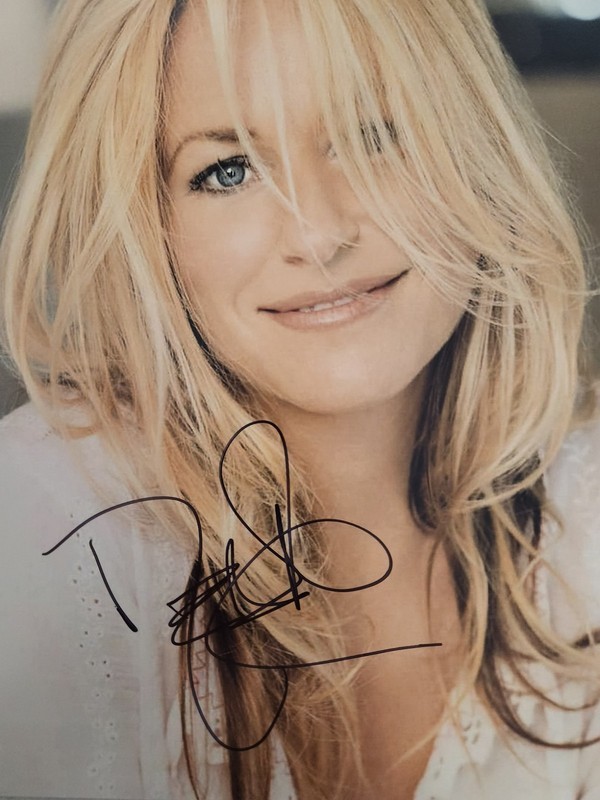 Deana Carter Signed Autographed 8x10" Photograph AW COA Sexy Portrait 