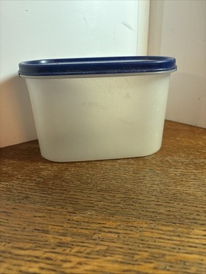 Tupperware Storage Container 4-3/4 Cups #2 Oval 1612-14 w/ Green Lid 1616-19