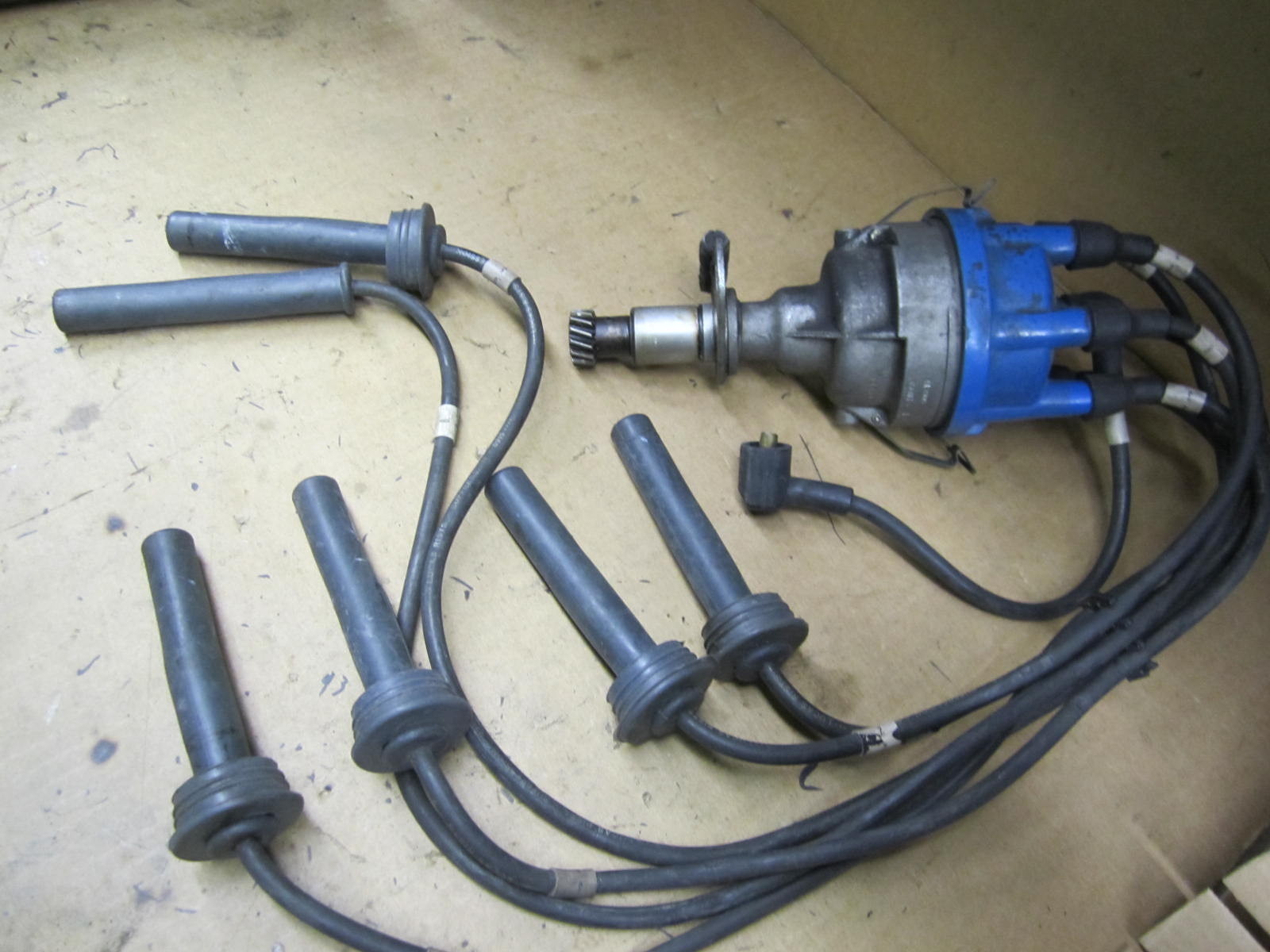 JAGUAR XJS 9394 JAGUAR XJ6 8894 DISTRIBUTOR w/ WIRES CAP ROTOR OEM 6