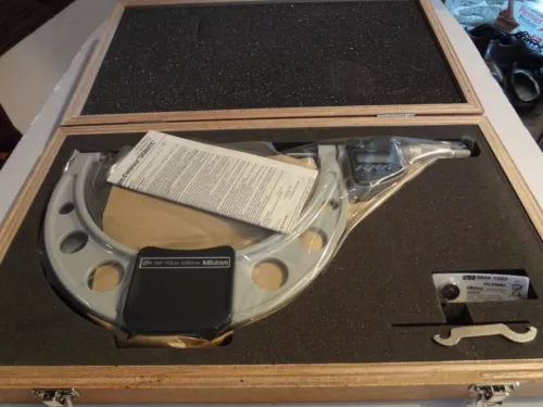 Mitutoyo 293-252-10 Coolant Proof LCD Micrometer, Ratchet Stop, 150-175mm Range,