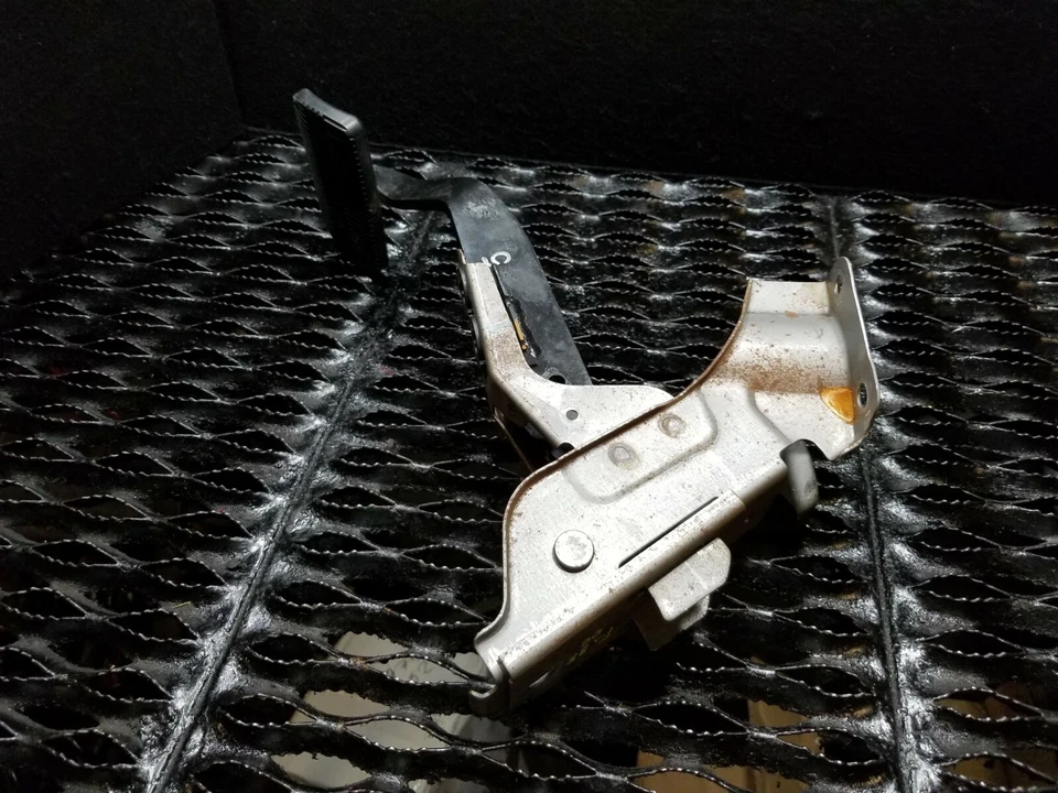 06 07 08 INFINITI FX35 BRAKE PEDAL OEM - Image 4 of 4