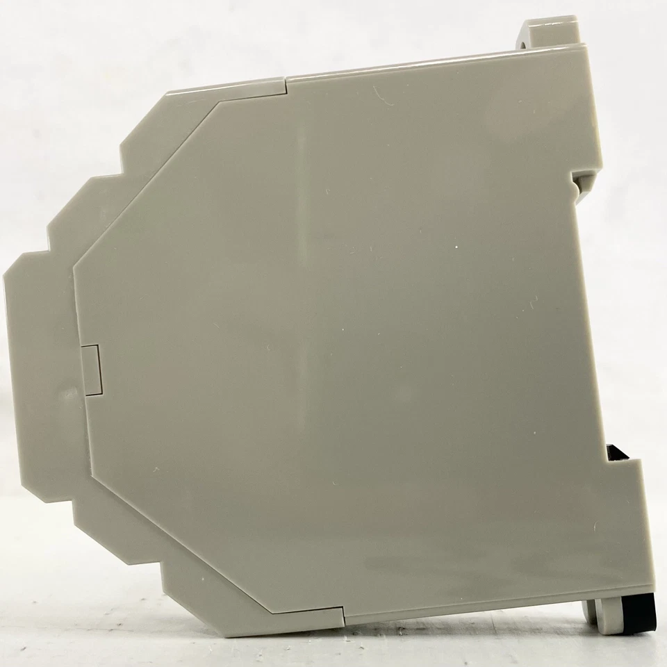 Keyence ES-32DC Proximity Sensor Amplifier NPN 12-24VDC New No Box Japan - Image 3 of 4