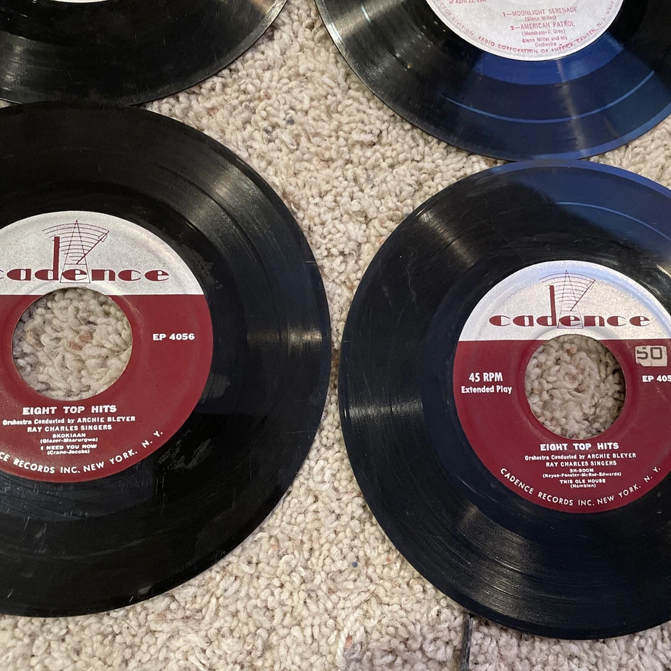 Lot of 9 RCA Victor 45s Ray Charles Hokey Pokey In The Mood Dean Martin EP Foto 4 de 4