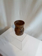 Oil Diffuser - Natural Soapstone Oil Burner. Rose Vine pattern... beautiful Cond