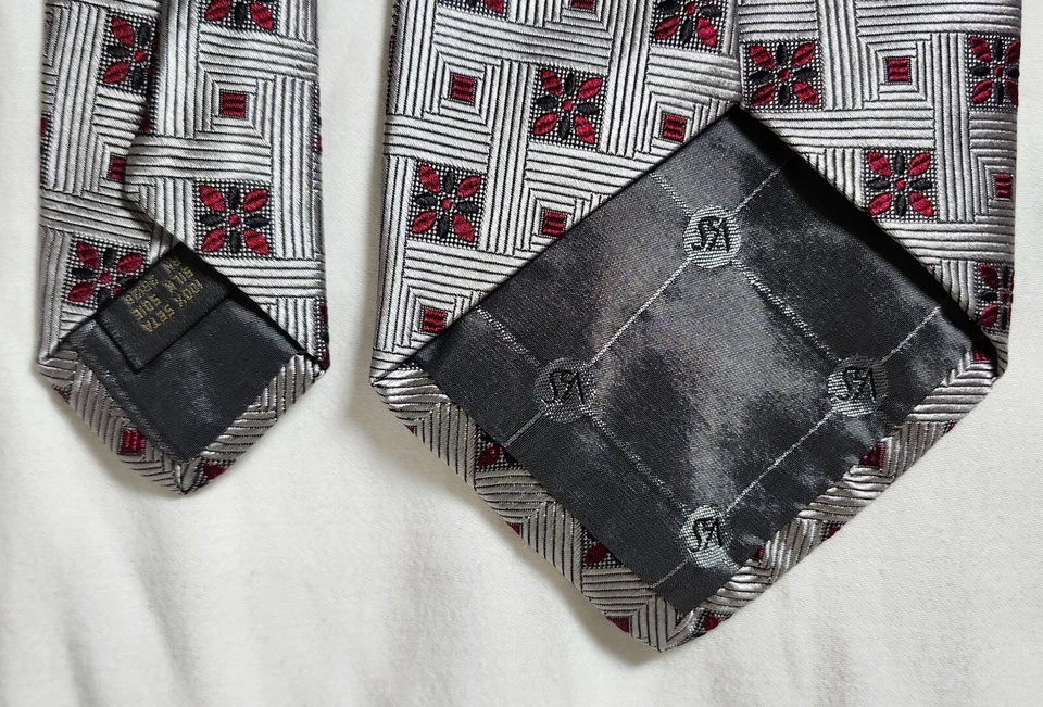 Gravata masculina Saks Fifth Avenue cinza floral vívida quadrada 100% seda - Imagem 4 de 4