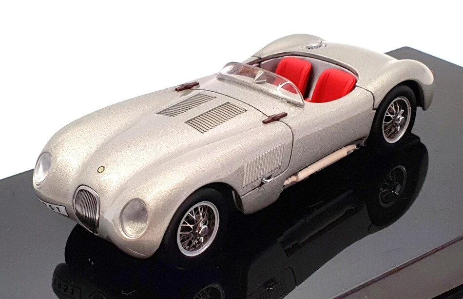 Autoart 1/43 Scale Diecast 211121R - 1951 Jaguar C-Type - Silver 