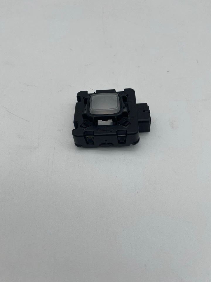 2021-2023 Jeep Grand Cherokee Wagoneer задний грузовой фонарь туалетный столик 68430407AB - Изображение 2 из 4