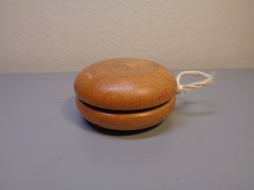 LEGO DENMARK VINTAGE 1930'S WOOD YO-YO ULTRA RARE ITEM VERY GOOD CONDITION - Picture 3 of 5