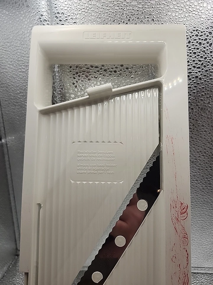 Leifheit Stainless Mandolin Slicer - Image 2 of 4