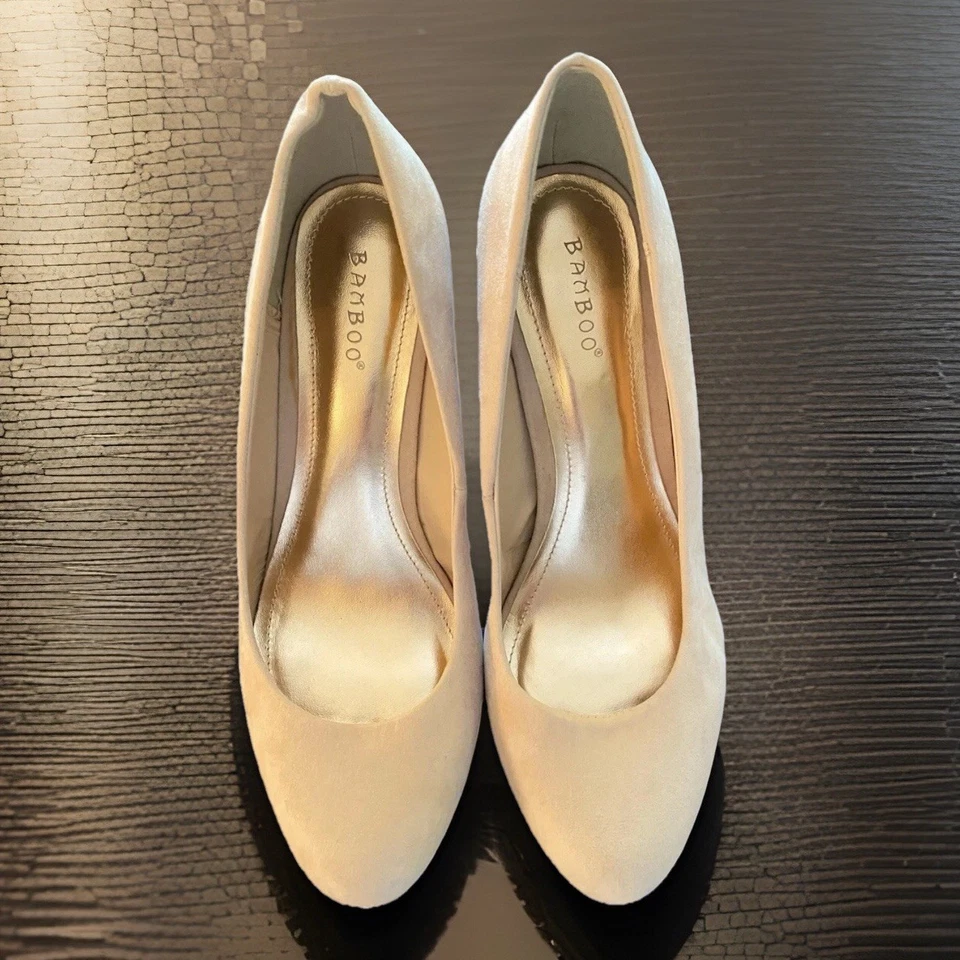 ZAPATOS DE SALÓN DE GAMUZA SINTÉTICA CHAMPÁN ELEGANTES ZAPATOS DE BODA FORMALES WMNS Talla 10 + CLIPS DE ACENTO Foto 2 de 4