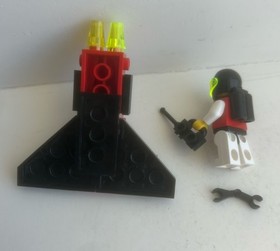 LEGO 6811 M-Tron: Pulsar Charger Nearly Complete + Figure VINTAGE RARE!