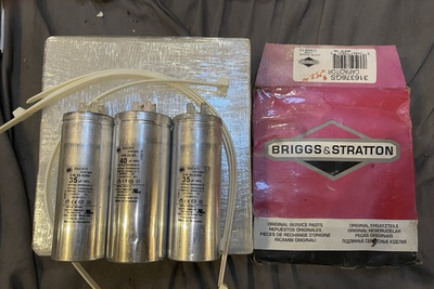 #ad Authentic Briggs And Stratton Capacitor Kit 316376GS $120.00