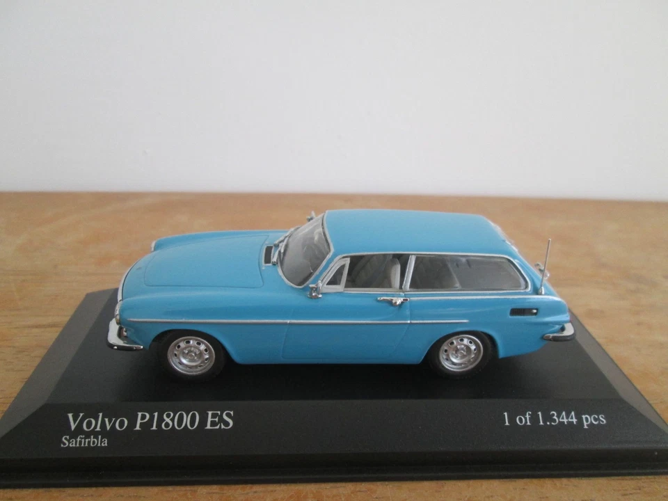 Volvo P1800 ES - 1/43 Minichamps - 1971 - Image 2 of 4
