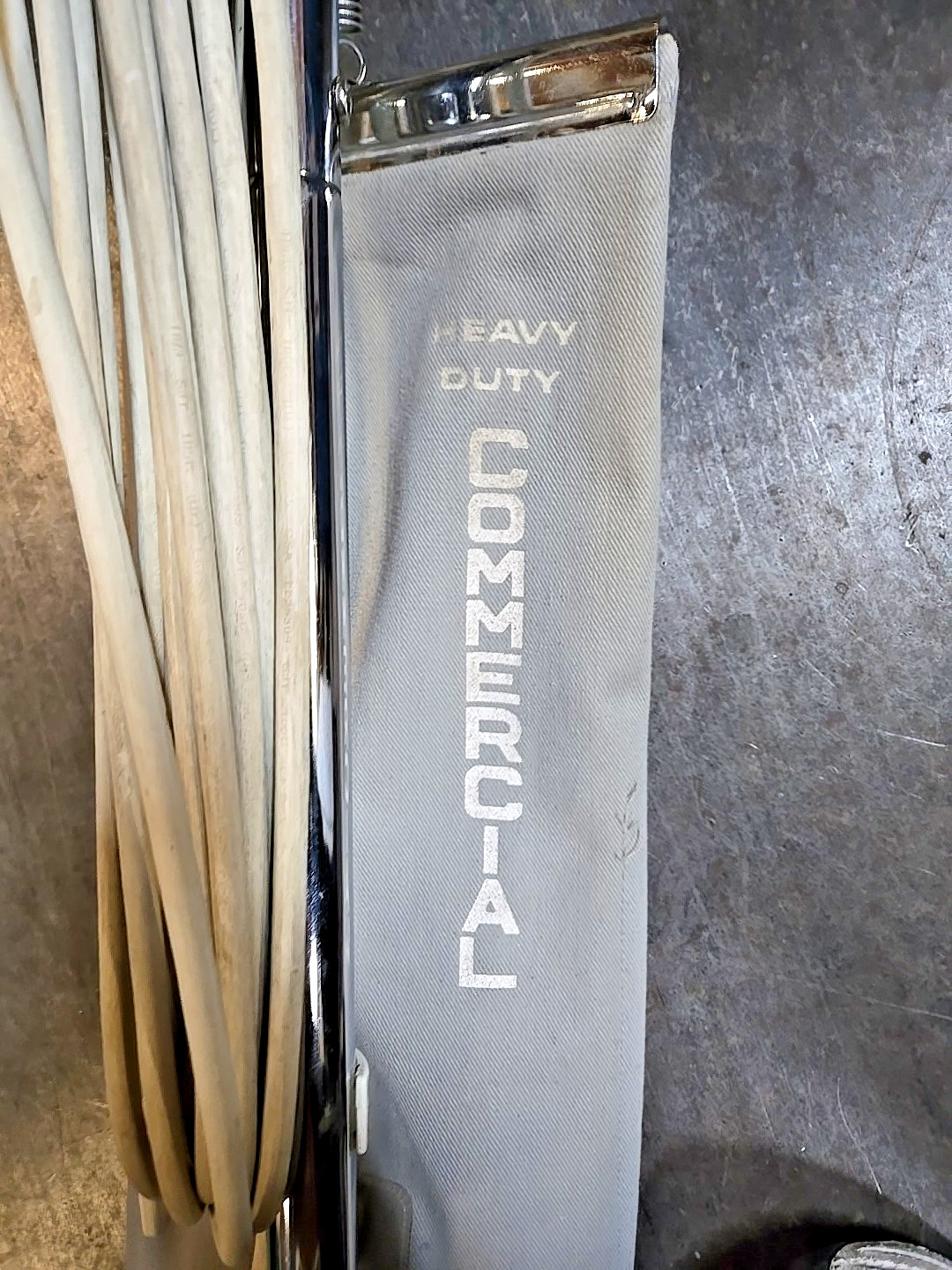 Kent Commercial Upright vacuum cleaner | Kc-125e | WORKS GREAT