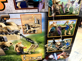 LEGO Star Wars - 75080 - AAT- Brand New In Box. Slightly Damaged box