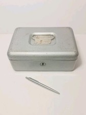 Vintage 1960s Veteran Series Gray Lockable Metal Cash Box without Key - England