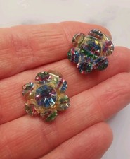 Vintage Iris Glass Clip On Earrings R99