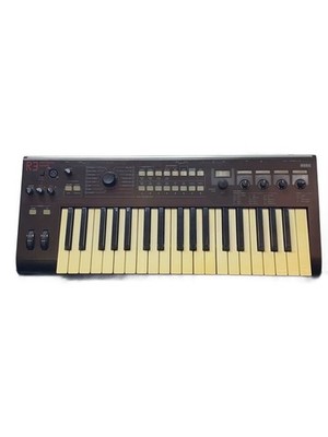 Korg R3 Keyboard Synthesizer Vacoder keyboard with adapter