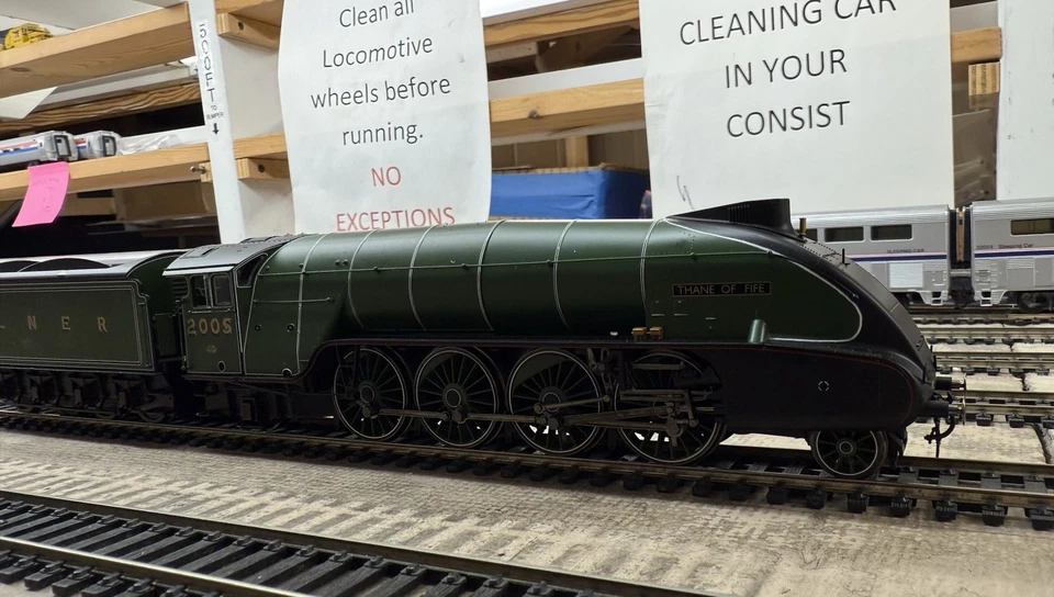 Hornby R30130 OO Scale LNER Class P2 'THANE OF FIFE ' 2-8-2 Steam  #2005 ~ Era 3 - Image 3 of 4