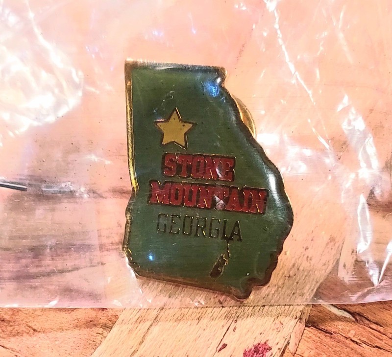 NEW Vintage Georgia's Stone Mountain Lapel Pin Georgia