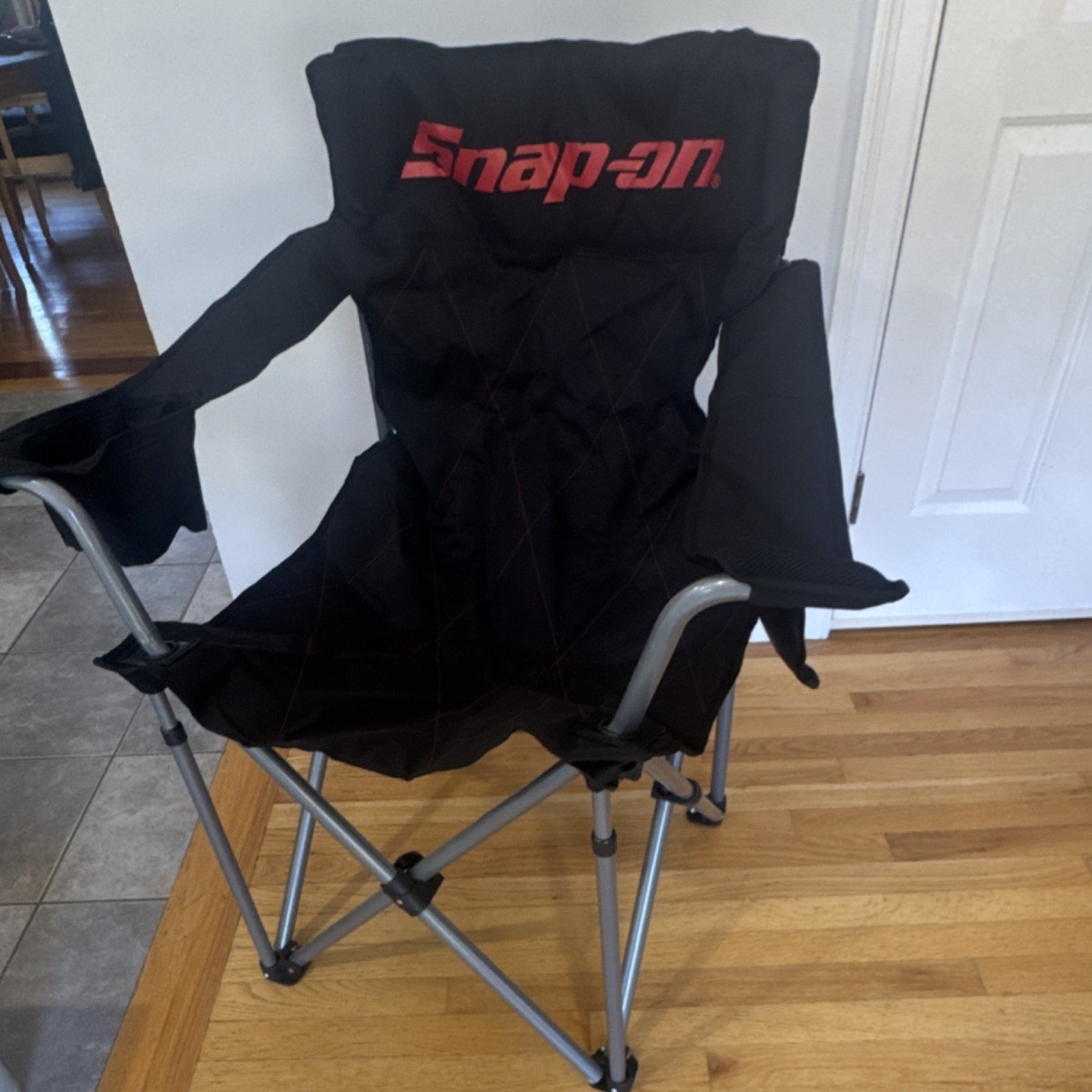 Snap-on SSX25P111 Folding Camp Chair Black Cup Holder Portable