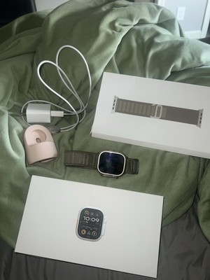 Apple Watch Ultra 2   Lightly Used, Excellent Condition (Cellular Compatible)