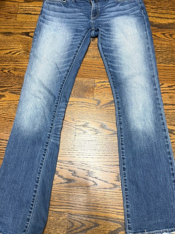 BKE Buckle Stella Low Rise Bootcut Jeans, Women 28L (28x31)  Embellished Pocket
