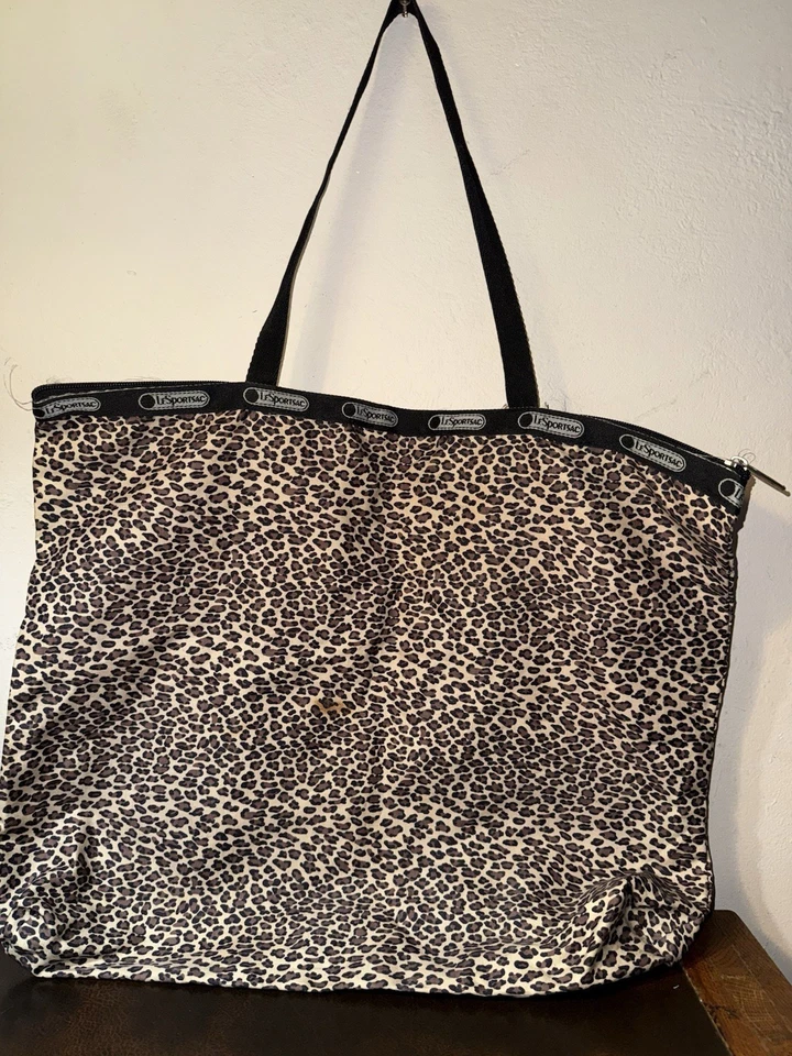 LeSportsac leopard print tote bag. Straps And Zipper. Made In Italy. 18”x14” - Image 3 of 4