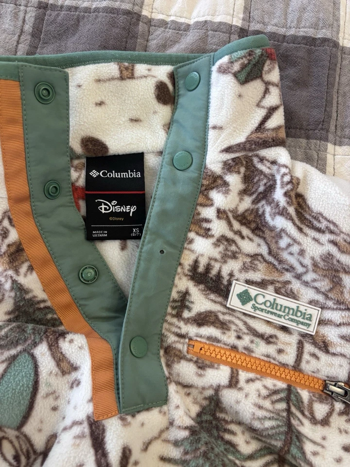 Disney + Columbia SE Mickey’s Outdoor club Collection Fleece Pullover Youth XS - Image 2 of 4