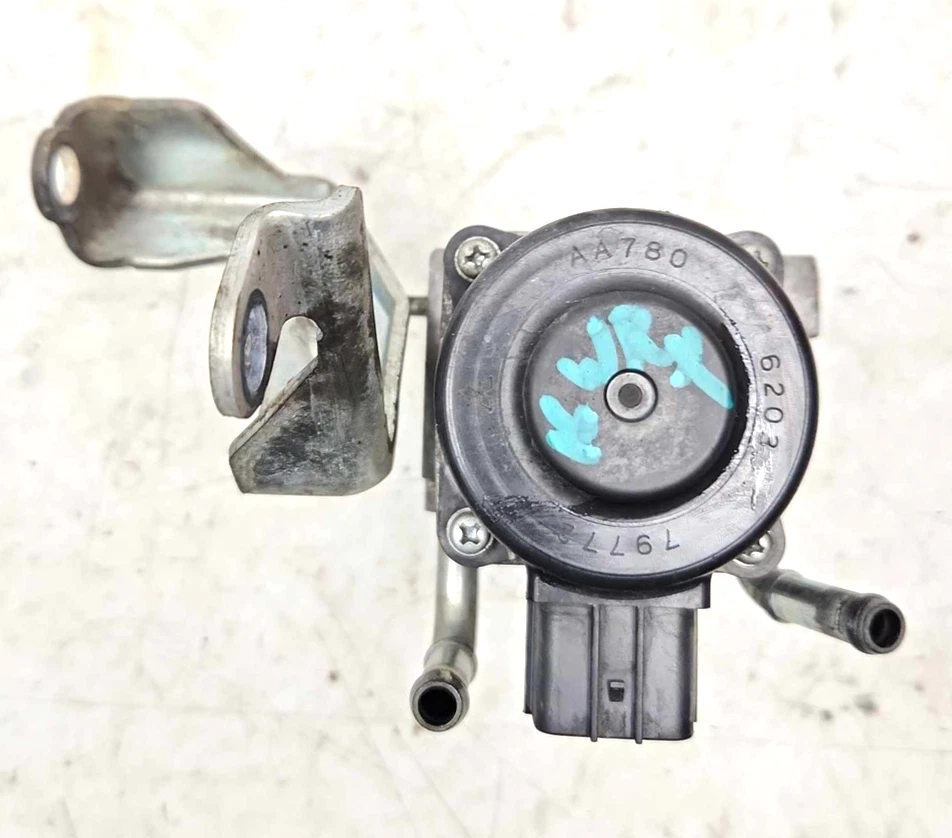 2015-16 Subaru WRX EGR Válvula Turbo 2.0L OEM P/N 14710AA780 - Imagem 2 de 4