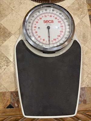 Seca  Floor Scale-320 lbs Capacity Pounds Only Chrome & White Vintage , Bathroom