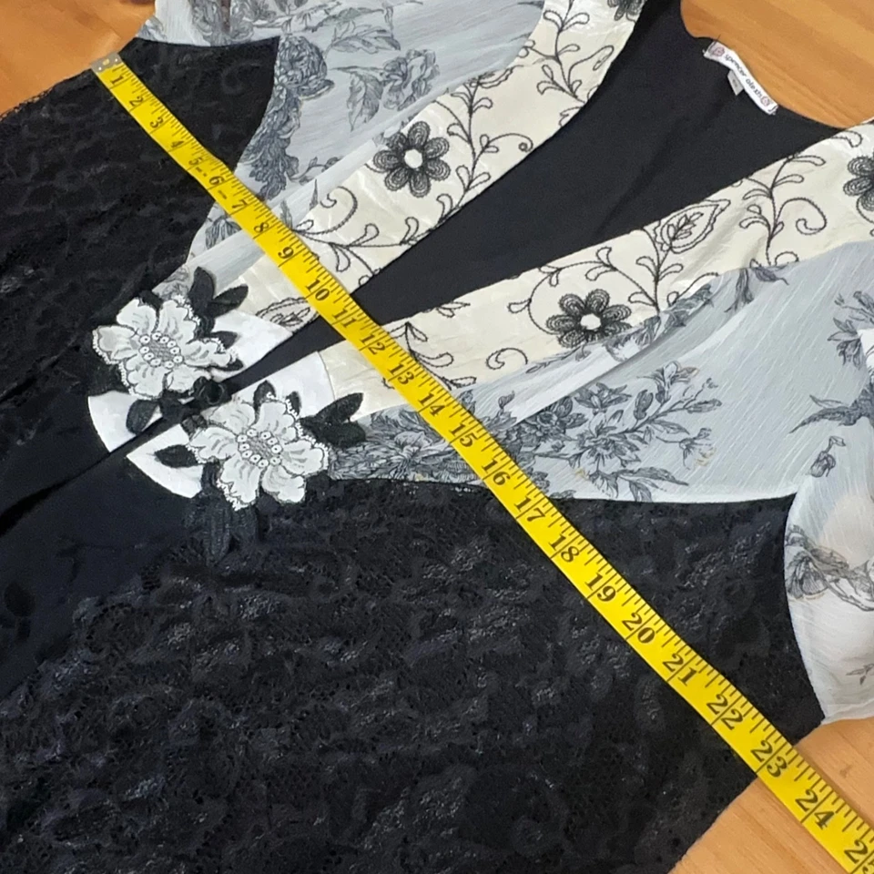 Spencer Alexis Kimono 2X Boho Fairy Patchwork Lace Floral Black Ivory Jacket - Image 2 of 4