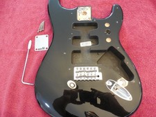 Fender Stratocaster MIM Body w/Hardware - Bla...