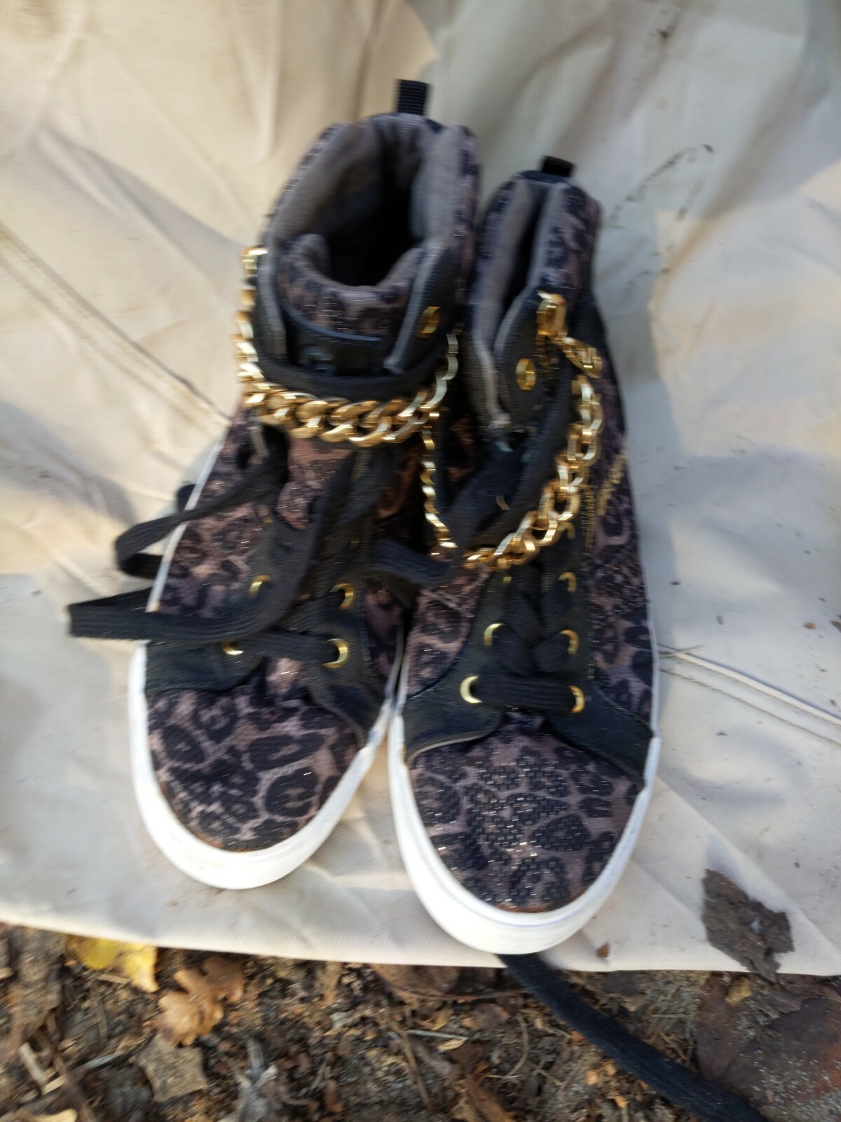 guess sparkle sneakers