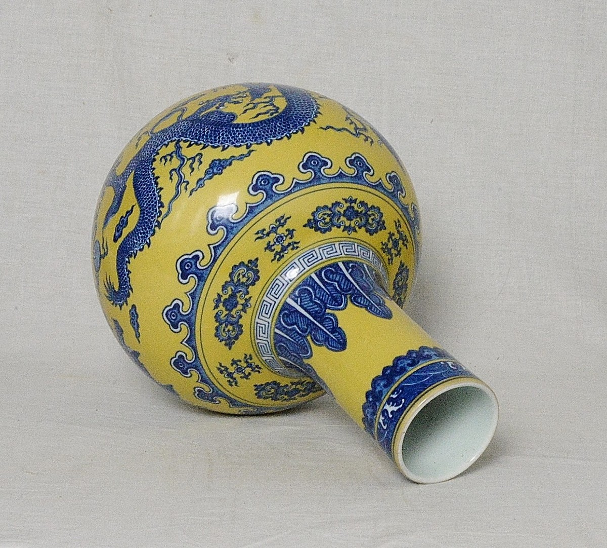 Chinese Yellow and Blue Porcelain Vase With Mark M2574 | eBay