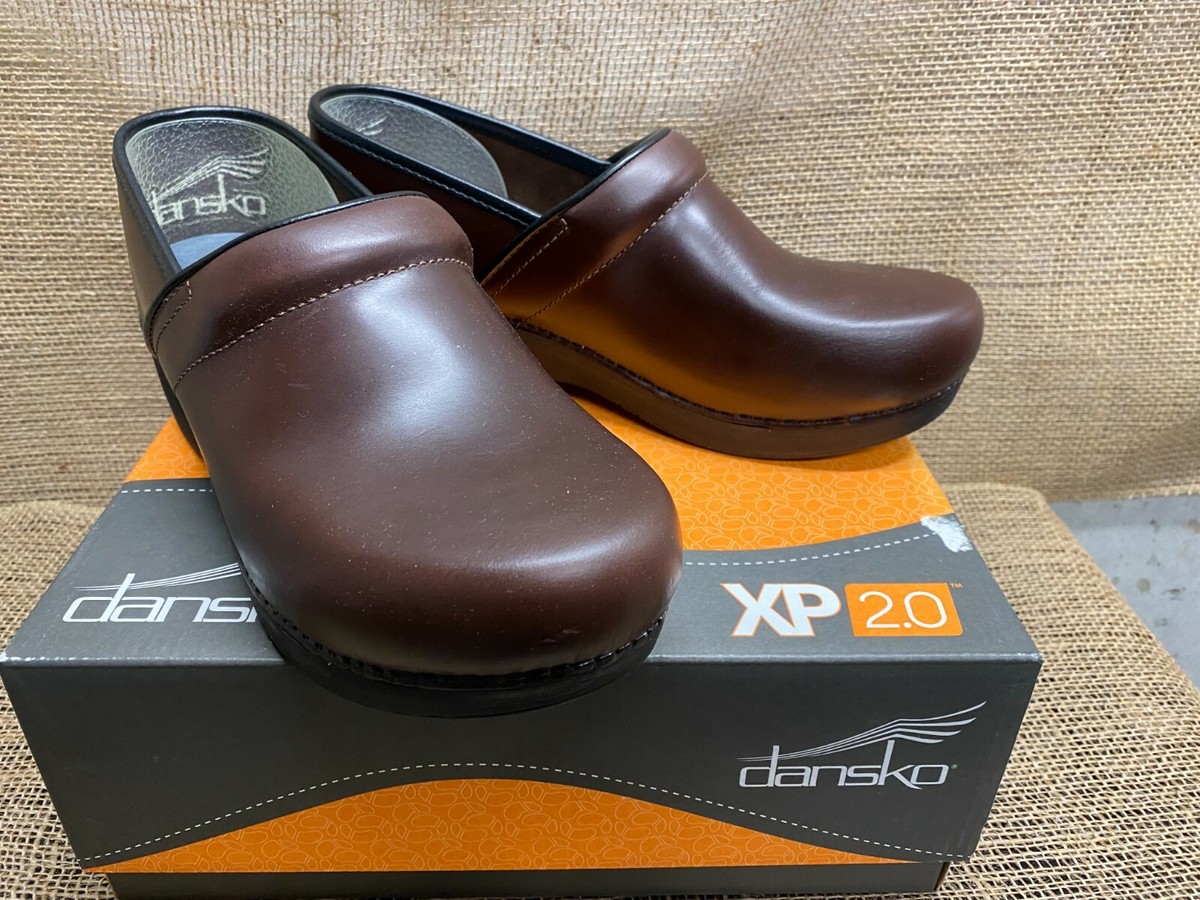 NIB Dansko 3950-530202 Women's XP 2.0 Pull Up Brown Clogs 41 NIB Dansko 3950-530202 Women's XP 2.0 Pull Up Brown Clogs 41