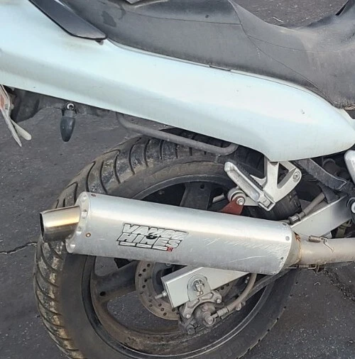 98 99 00 01 02 03 04 05 06 ESCAPE SUZUKI KATANA 600 GSX600F VANCE AND HINES Foto 3 de 3